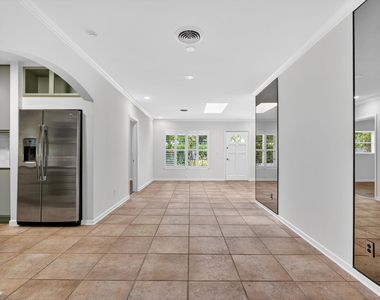 606 Paulina Road - Photo Thumbnail 17