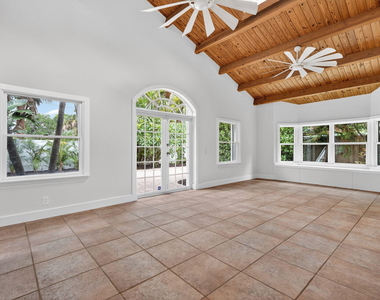 606 Paulina Road - Photo Thumbnail 3