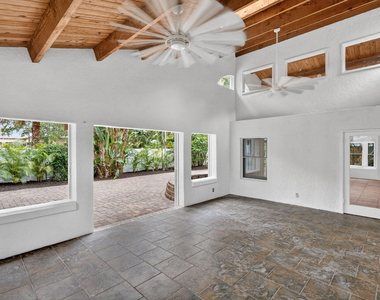 606 Paulina Road - Photo Thumbnail 40
