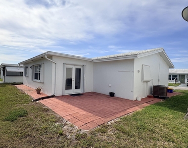 1009 Sw 3rd Way - Photo Thumbnail 14