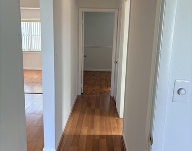 1009 Sw 3rd Way - Photo Thumbnail 7