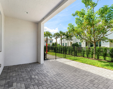 16474 Helix Court - Photo Thumbnail 30