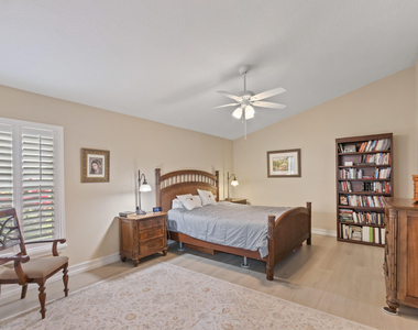 1401 Mahogany Place - Photo Thumbnail 12