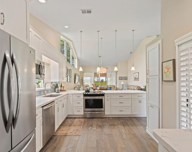 1401 Mahogany Place - Photo Thumbnail 11
