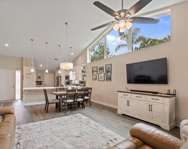 1401 Mahogany Place - Photo Thumbnail 3
