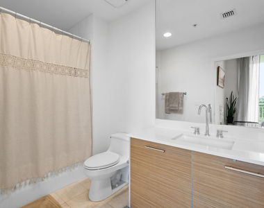 480 Hibiscus Street - Photo Thumbnail 11