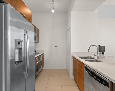 480 Hibiscus Street - Photo Thumbnail 2