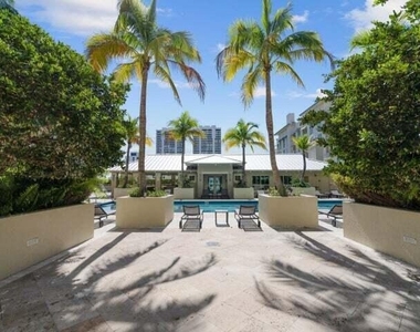 480 Hibiscus Street - Photo Thumbnail 30