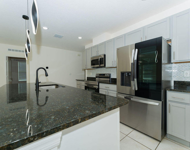 138 Sw Carter Avenue - Photo Thumbnail 17