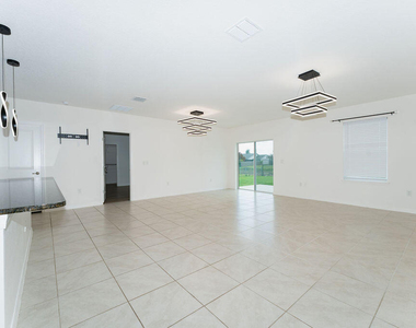 138 Sw Carter Avenue - Photo Thumbnail 12