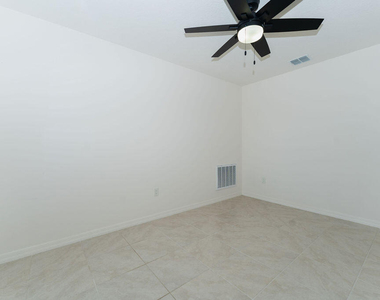 138 Sw Carter Avenue - Photo Thumbnail 19