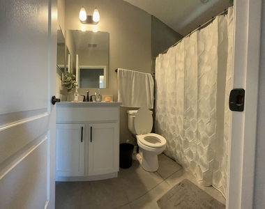 10638 Sw Vasari Way - Photo Thumbnail 18