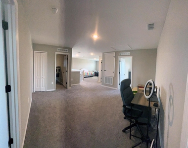 10638 Sw Vasari Way - Photo Thumbnail 12