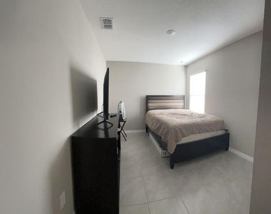 10638 Sw Vasari Way - Photo Thumbnail 17