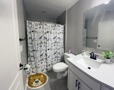 10638 Sw Vasari Way - Photo Thumbnail 10