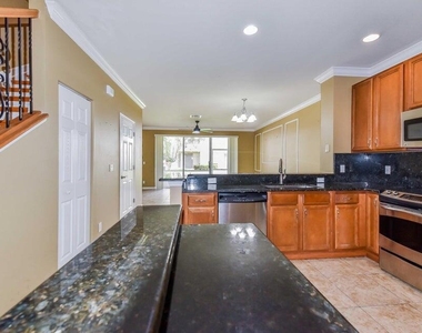 9687 Lago Drive - Photo Thumbnail 3