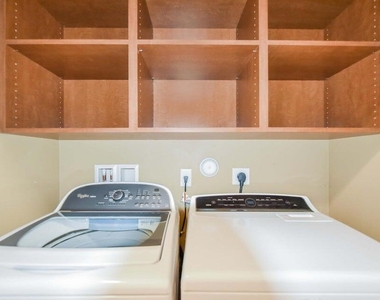 9687 Lago Drive - Photo Thumbnail 9