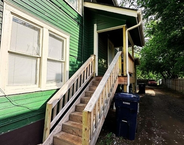 2224 Nw 16th Street - Photo Thumbnail 2