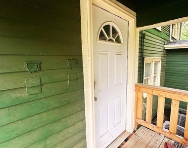 2224 Nw 16th Street - Photo Thumbnail 3