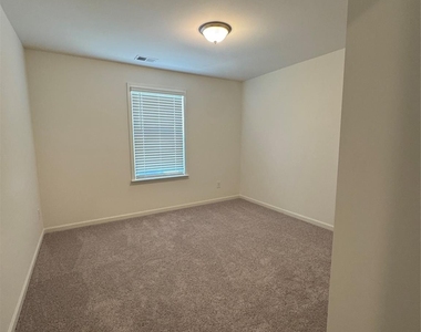 1020 Cunningham Farm Drive - Photo Thumbnail 26