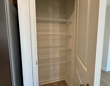 1020 Cunningham Farm Drive - Photo Thumbnail 14