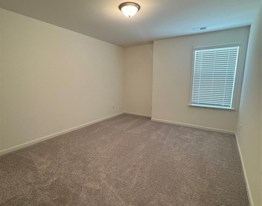 1020 Cunningham Farm Drive - Photo Thumbnail 27