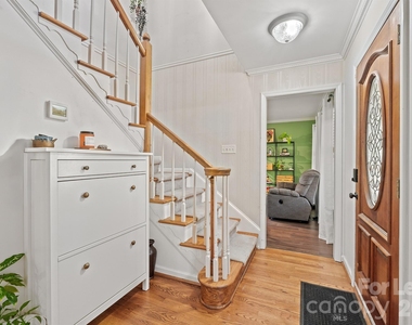 16003 Molokai Drive - Photo Thumbnail 6