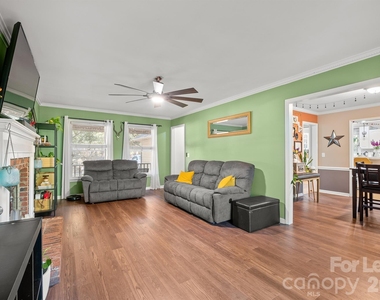 16003 Molokai Drive - Photo Thumbnail 4