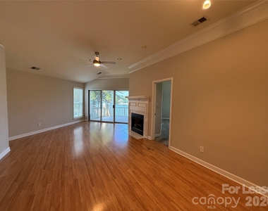 7834 Village Harbor Drive - Photo Thumbnail 23