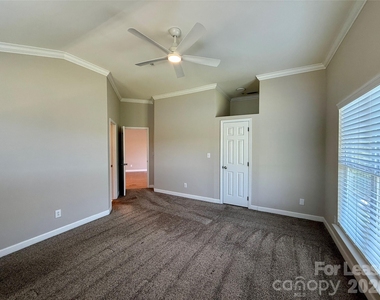 7834 Village Harbor Drive - Photo Thumbnail 27