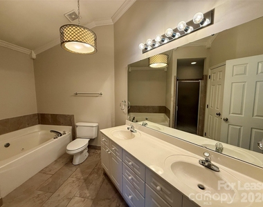 7834 Village Harbor Drive - Photo Thumbnail 31