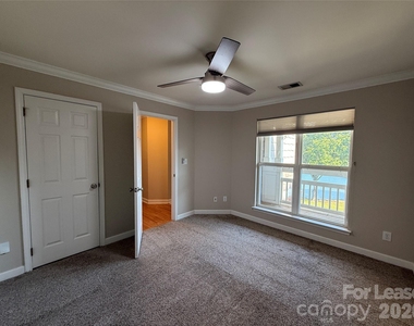 7834 Village Harbor Drive - Photo Thumbnail 9
