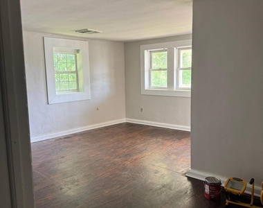 912 Berryhill Road - Photo Thumbnail 1