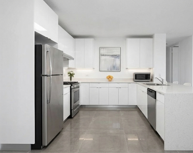  East 54th Street - Photo Thumbnail 3