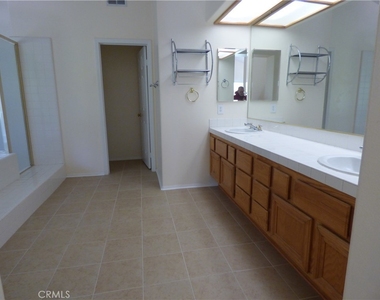 516 Monteleone - Photo Thumbnail 16