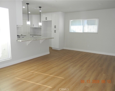 9671 Geyser Avenue - Photo Thumbnail 13