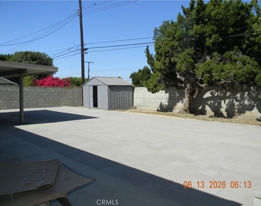 9671 Geyser Avenue - Photo Thumbnail 11