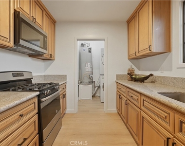 1989 N Lake Avenue - Photo Thumbnail 9