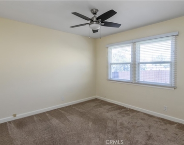 22436 Ave San Luis - Photo Thumbnail 14