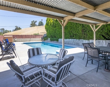 22436 Ave San Luis - Photo Thumbnail 24