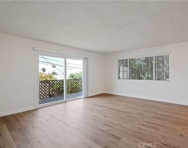 972 W 14th - Photo Thumbnail 11