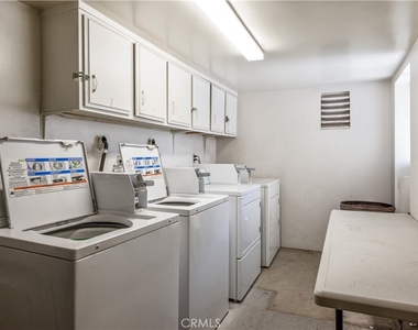 972 W 14th - Photo Thumbnail 20