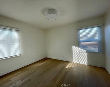 5427 W 135th Street - Photo Thumbnail 10