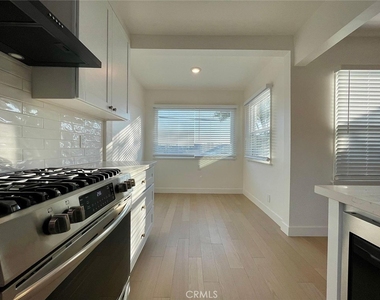 5427 W 135th Street - Photo Thumbnail 6