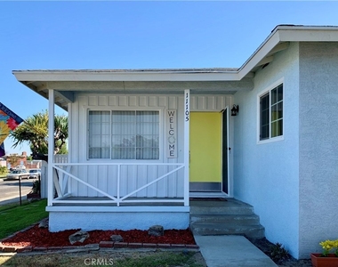 11105 Milano Avenue - Photo Thumbnail 1