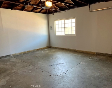 11105 Milano Avenue - Photo Thumbnail 26