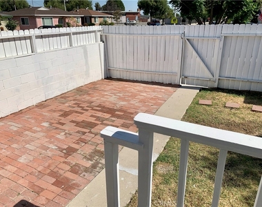11105 Milano Avenue - Photo Thumbnail 22