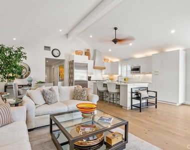 409 Poinsettia Ave. - Photo Thumbnail 9