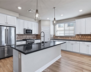19109 Azul Lane - Photo Thumbnail 5