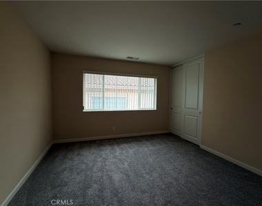 242 S Redwood - Photo Thumbnail 4